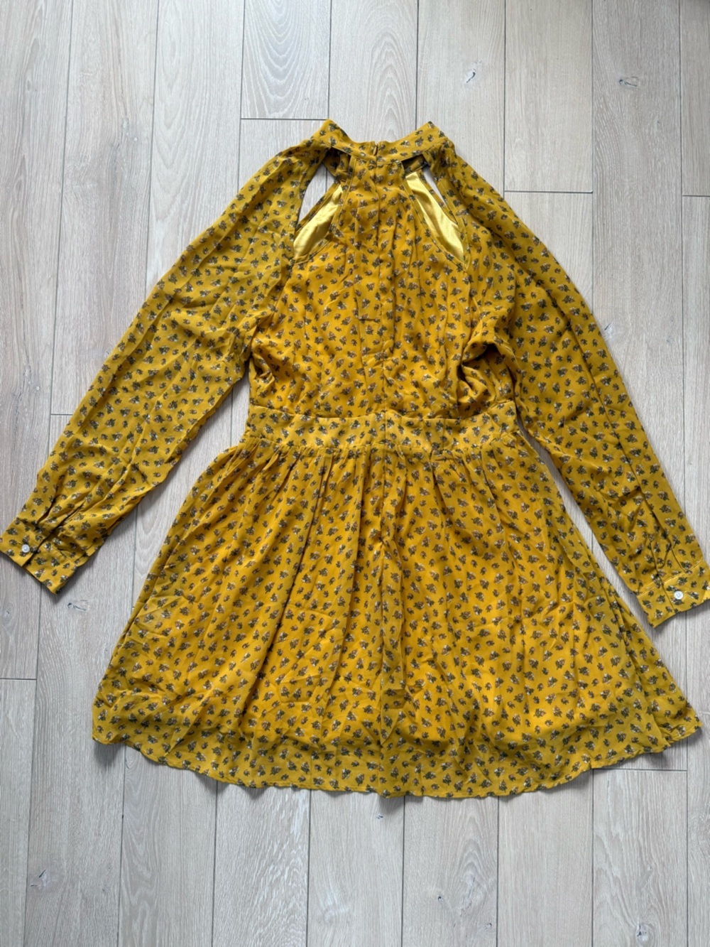 Cupshe Sunshine Floral Cutout Dress in Mustard Yellow Women’s Size Large - Picture 4 of 14